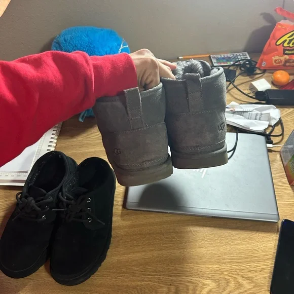 black and grey ugg boots